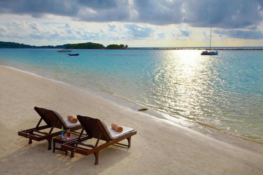 Chaweng Regent Beach Resort Exterior photo Beach at Sandals Halcyon Beach